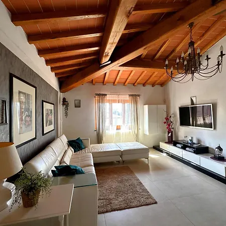 Casa Alice Nyaraló *